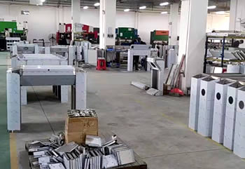 通道閘機(jī)廠家的智能擺閘價格多少？