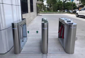 翼閘和擺閘的區(qū)別有哪些？